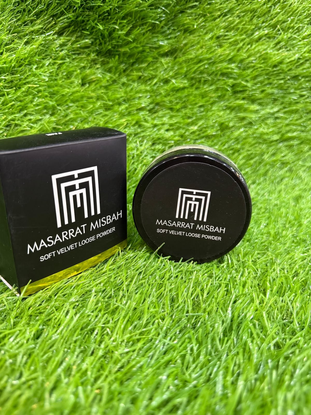 MASARRAT MISBAH Soft Velvet Loose Powder Face loose setting powder 2nd copy - Image 2