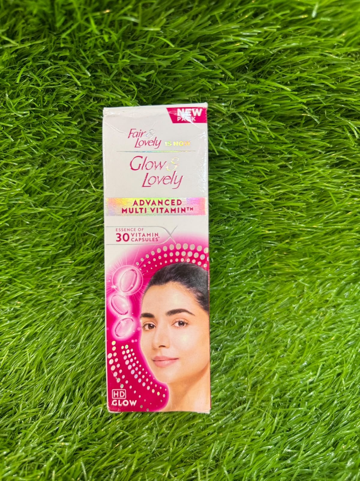 (Glow & Lovely) Advanced Multi Vitamin™ Face Cream New Pack" box with "HD GLOW" claim