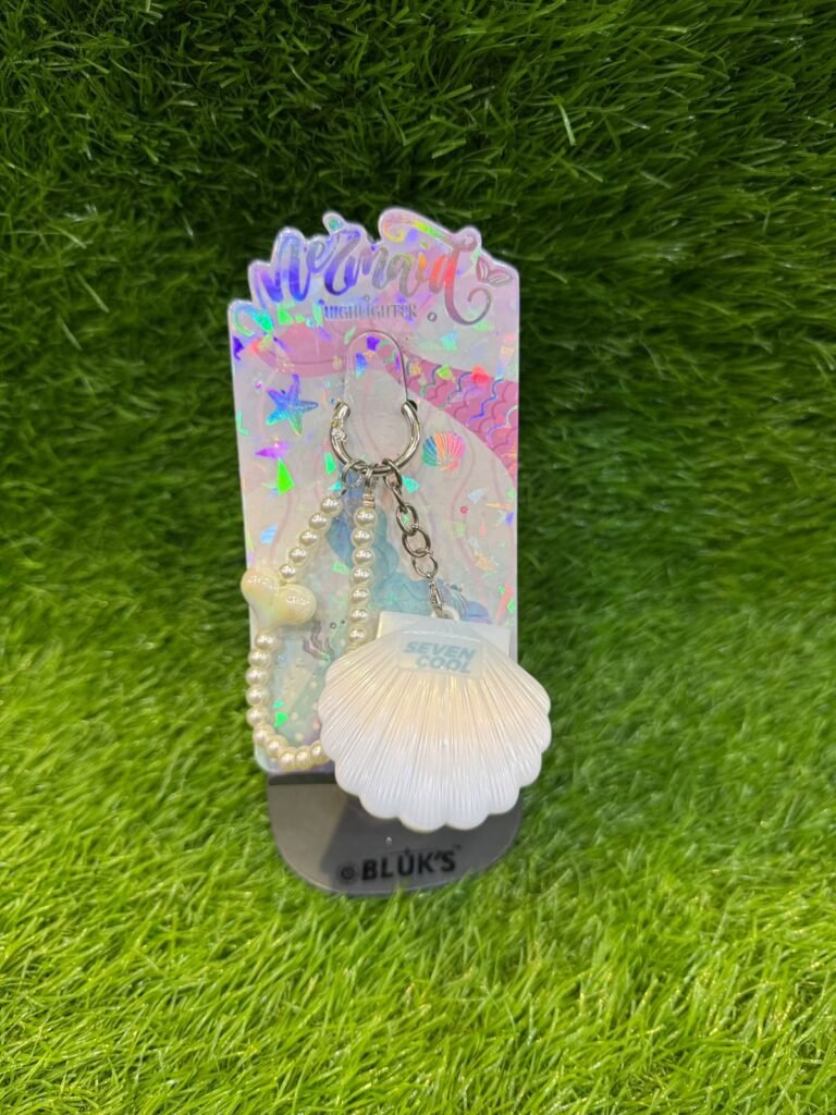 Mermaid HIGHLIGHTER Shell-shaped Highlighter Keychain (Seashell compact with pearl charm