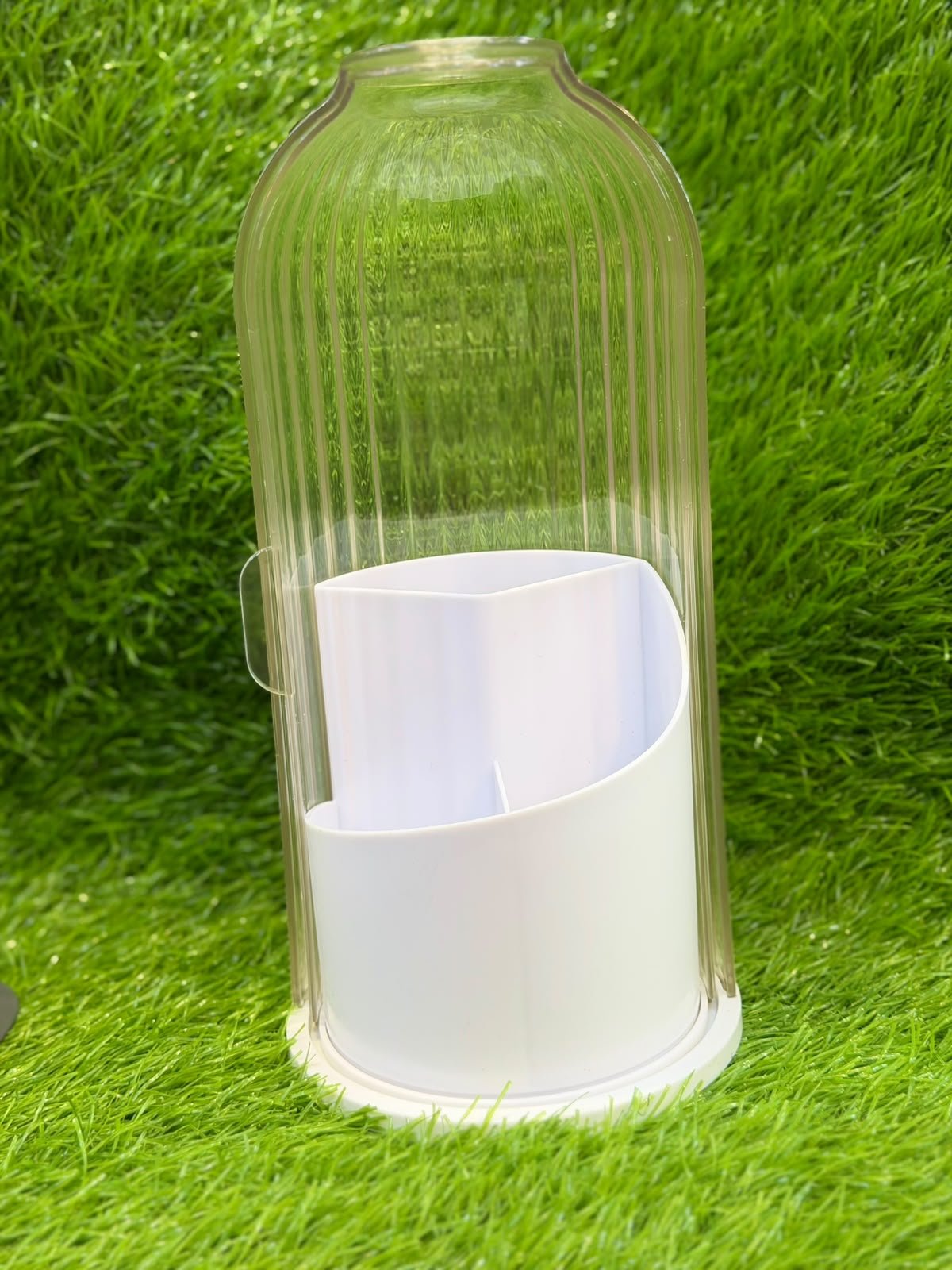 Makeup Brush Holder / Makeup Organizer Container / Plastic body with a white base